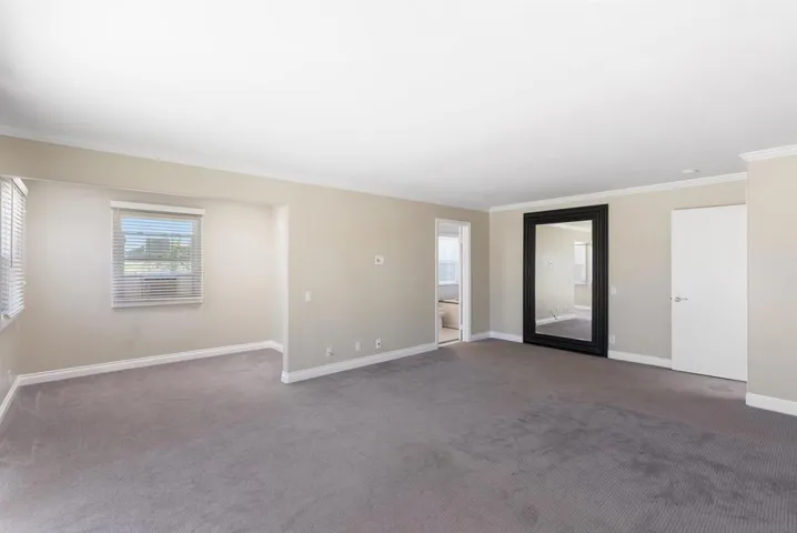 748 Isthmus, San Diego, California 92109