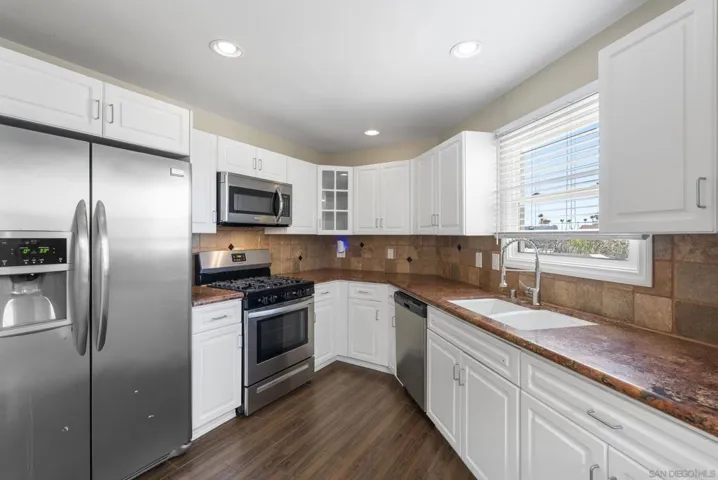 748 Isthmus, San Diego, California 92109