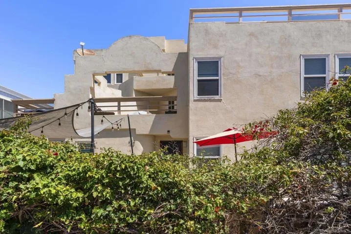 748 Isthmus, San Diego, California 92109