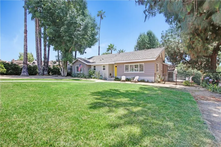 10656 Jimenez Street, Sylmar, CA 91342