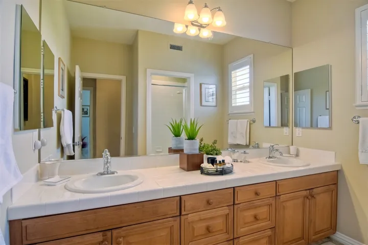3918 Sheridan Pl., Carlsbad, California 92008