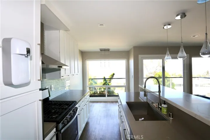 694 N Coast 1, Laguna Beach, California 92651