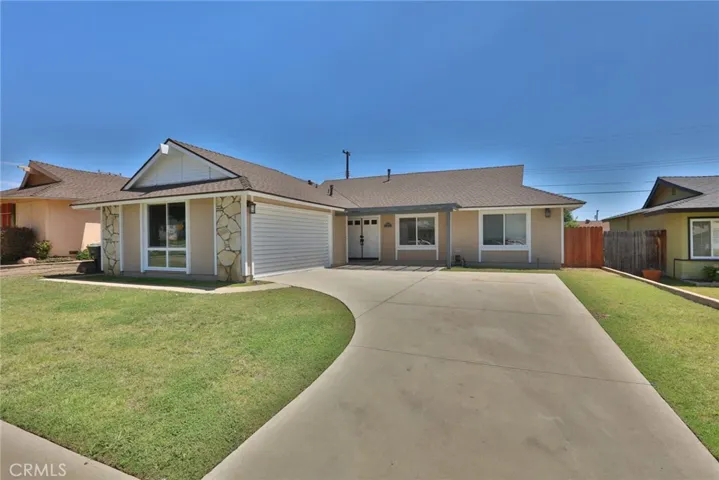 1900 E Stearns Avenue, La Habra, California 90631