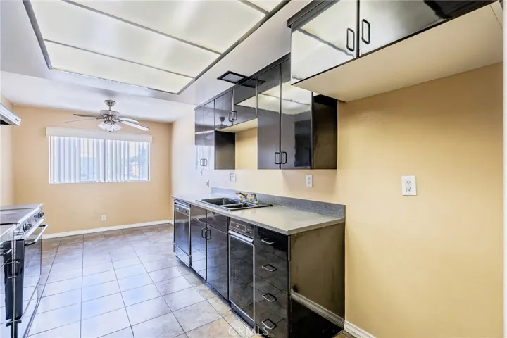 28 Lincoln Court, Buena Park, California 90620