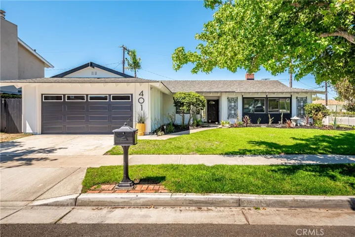401 E Bay Street, Costa Mesa, California 92627