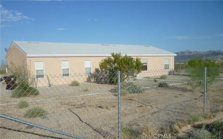 3925 Border Avenue, Joshua Tree, California 92252