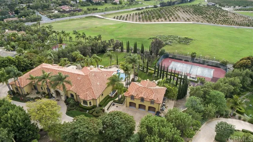 2.25 acres of lush grounds