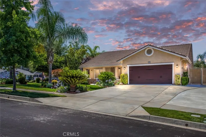 35691 Oak Creek Drive, Yucaipa, California 92399