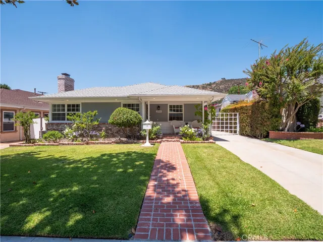 2049 E Glenoaks Boulevard, Glendale, California 91206