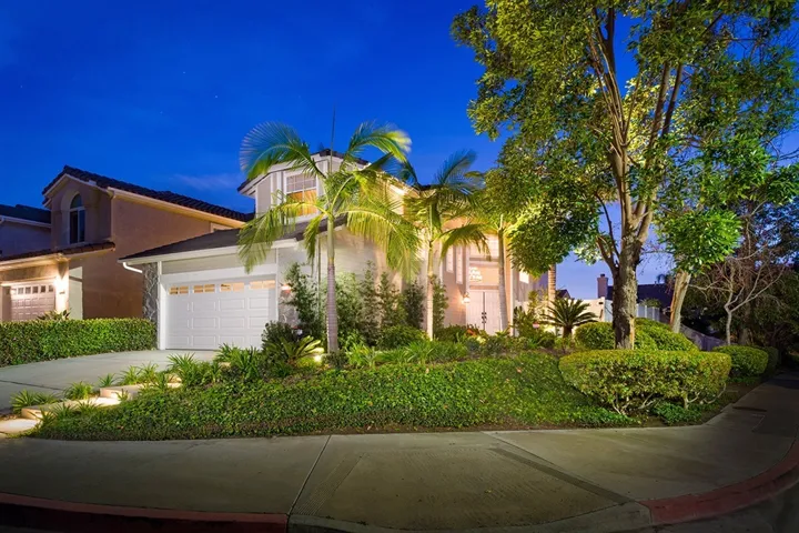 11203 Corte Playa Madera, San Diego, California 92124