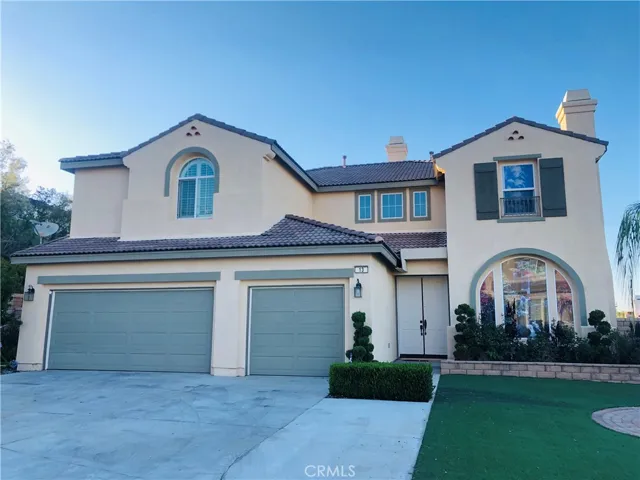 13 Via Del Macci Court, Lake Elsinore, California 92532