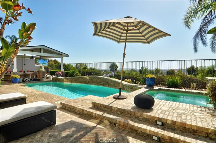29 Crestview Drive, Rancho Santa Margarita, California 92688