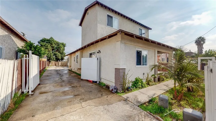 10318 Croesus Avenue, Los Angeles, California 90002