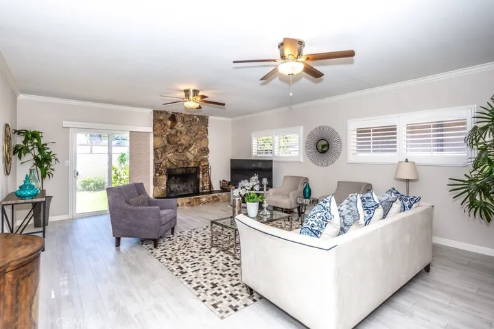 6134 Seaborn Street, Lakewood, California 90713