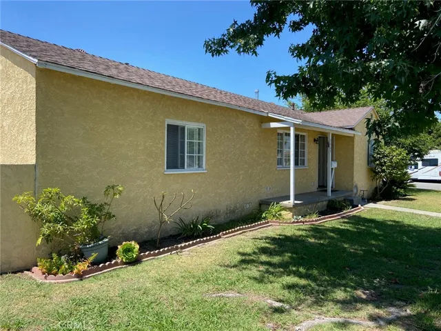 8604 Via Amorita, Downey, California 90241