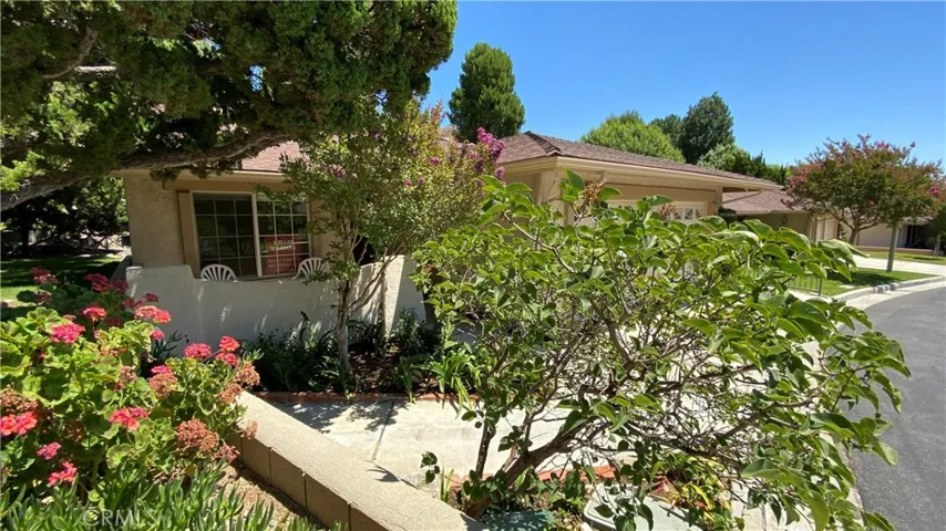 26864 Oak Branch Circle, Newhall, California 91321