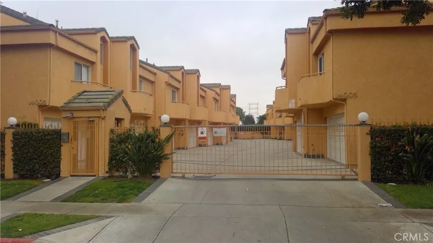14005 Arthur Avenue 21, Paramount, California 90723