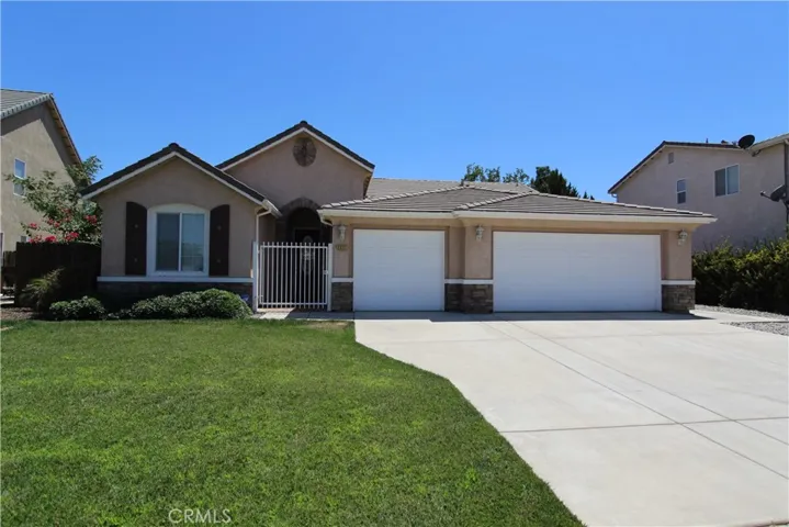 2231 W Franklin Way, Hanford, California 93230