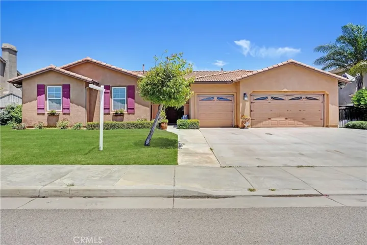 30214 Loretta Avenue, Menifee, California 92584