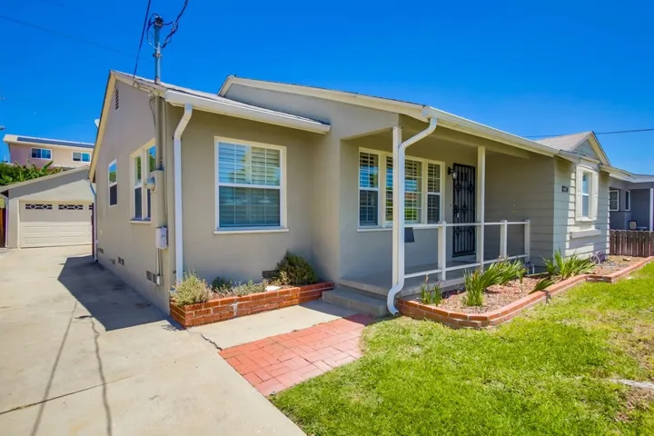 8734 Dallas Street, La Mesa, California 91942