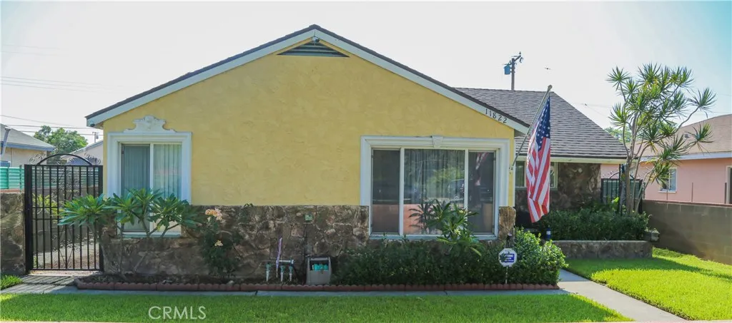 11822 Studebaker Road, Norwalk, California 90650