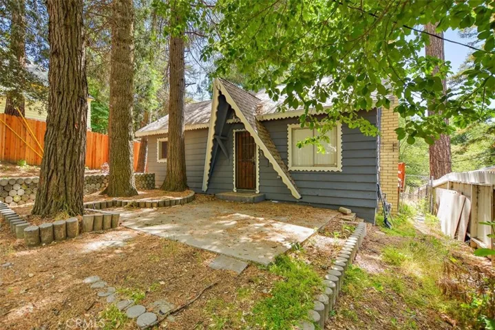 470 Tetley Lane, Crestline, California 92325