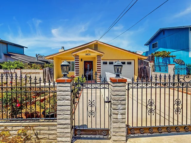 Gated courtyard welcomes you!