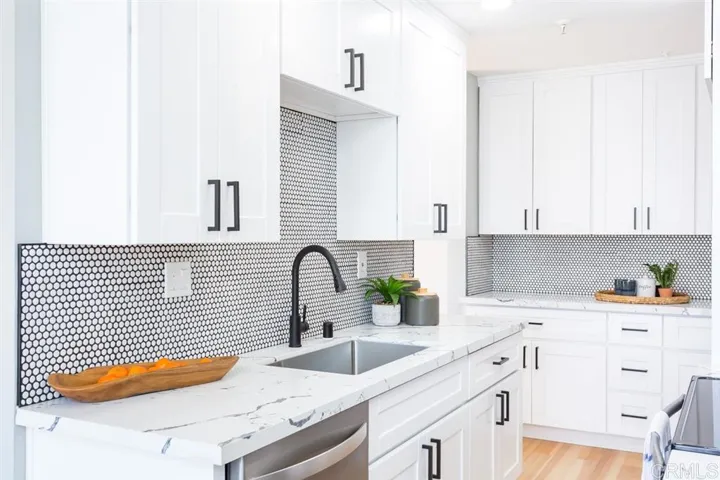 4627 Ocean Blvd 210, San Diego, California 92109