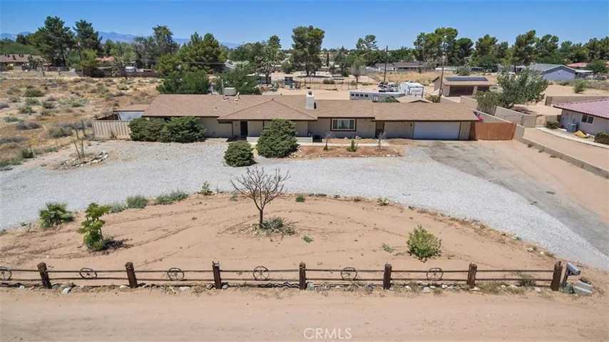 13822 Hopi Road, Apple Valley, California 92307