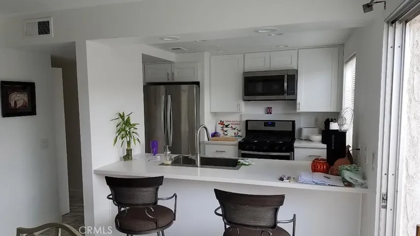 2230 N Indian Canyon Drive B, Palm Springs, California 92262
