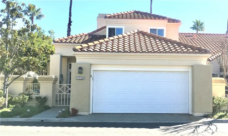 21526 Paseo Palmetto, Mission Viejo, California 92692
