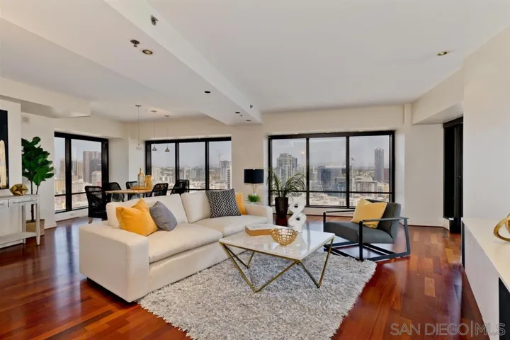 200 Harbor Dr 2701, San Diego, California 92101