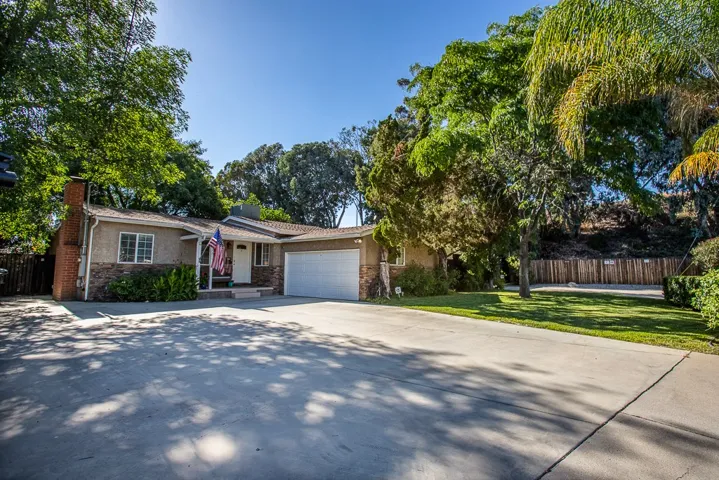 10721 Columbus Avenue, San Fernando, California 91345
