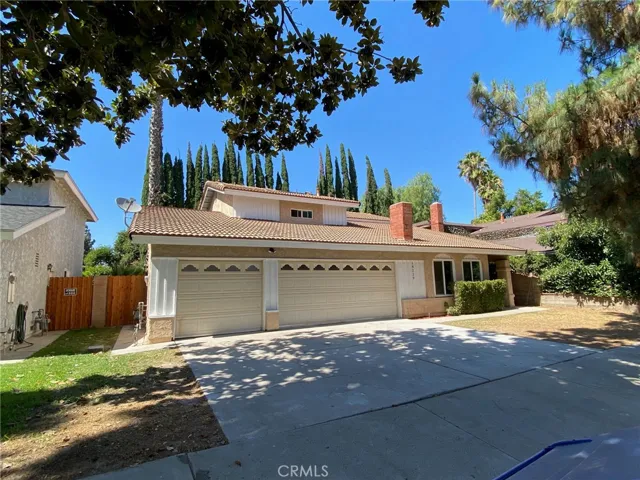 18229 Friar Street, Tarzana, California 91335