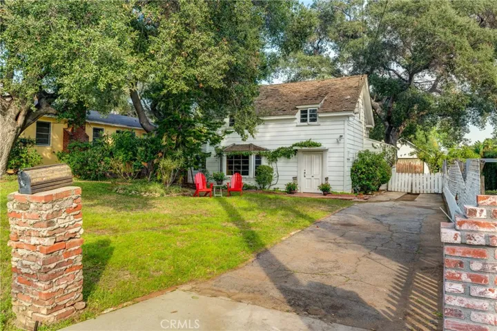 180 S Michillinda Avenue, Sierra Madre, California 91024