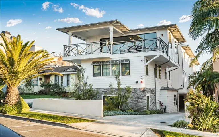 942 15th Street, Hermosa Beach, California 90254