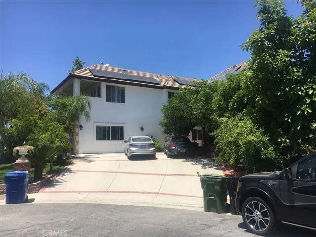 22565 Uhea Road, Woodland Hills, California 91364