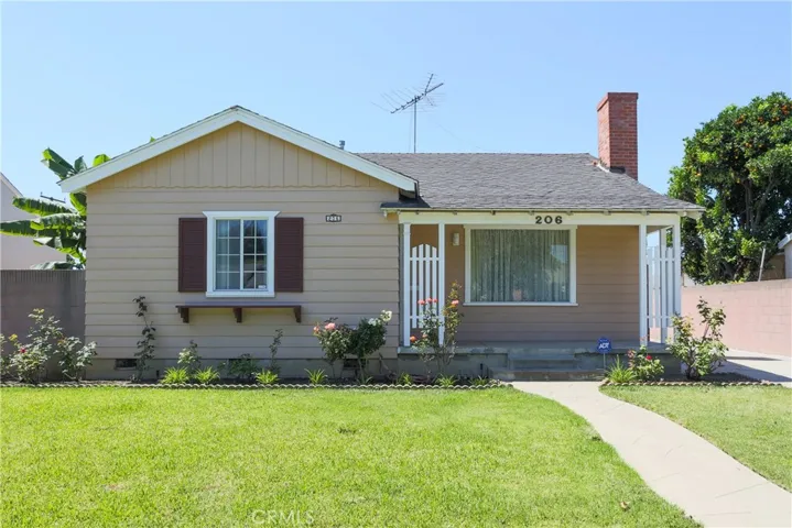 206 E Bort Street, Long Beach, California 90805