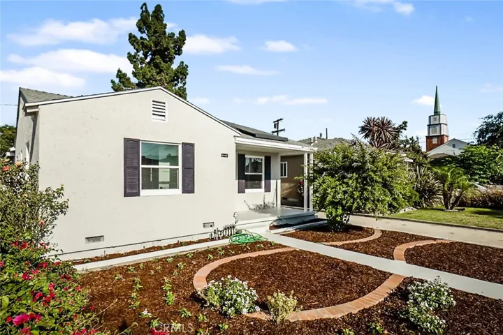 5442 Lemon Avenue, Long Beach, California 90805
