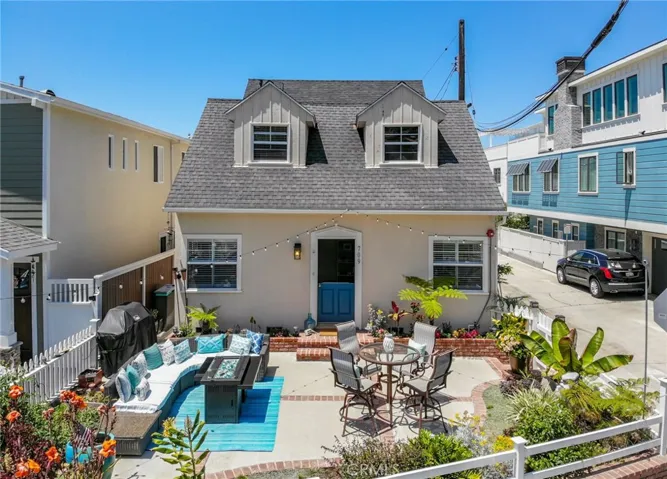 Charming Beach cottage
