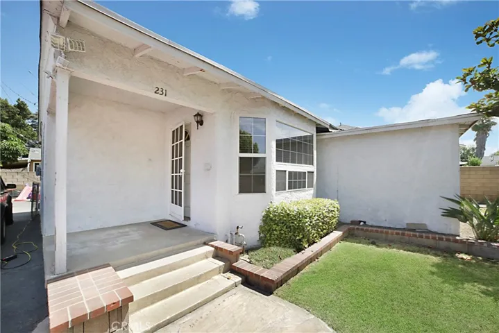 231 E Wyland Way, Monrovia, California 91016