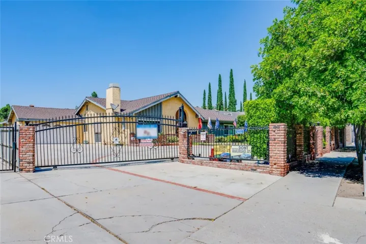 9617 Sunland Boulevard, Shadow Hills, California 91040
