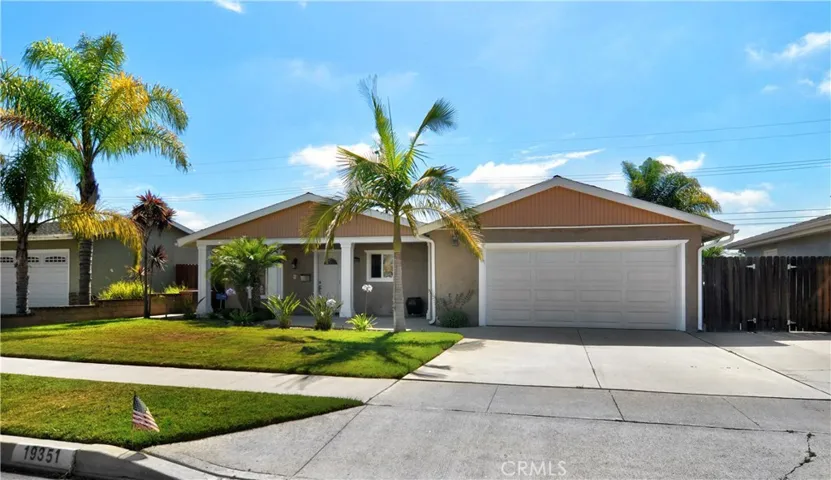 19351 Waterbury Lane, Huntington Beach, California 92646
