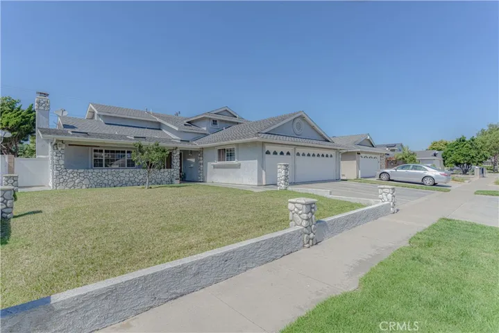 10297 Cardinal Avenue, Fountain Valley, California 92708