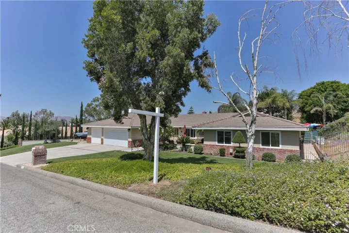 1781 Bel Air Street, Corona, California 92881