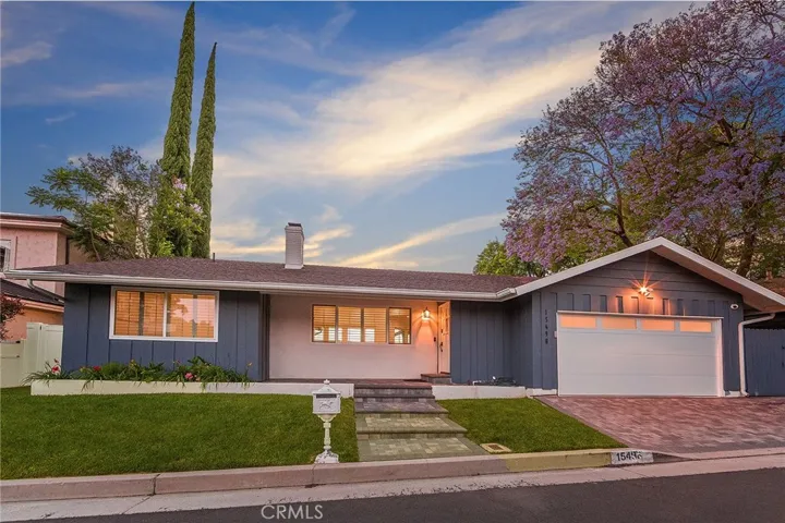 15498 Briarwood Drive, Sherman Oaks, California 91403