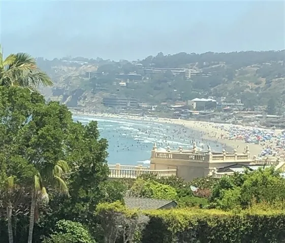 1851 Spindrift Drive, La Jolla, California 92037