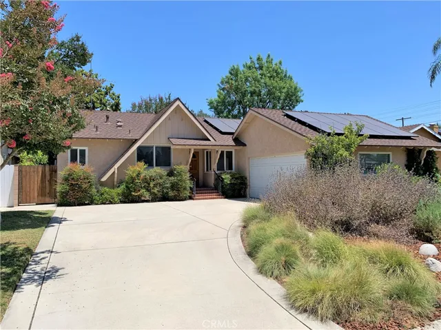18915 Liggett Street, Northridge, California 91324