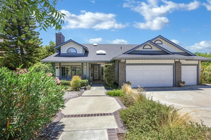 2781 Canyon Oak Pl., Escondido, California 92029