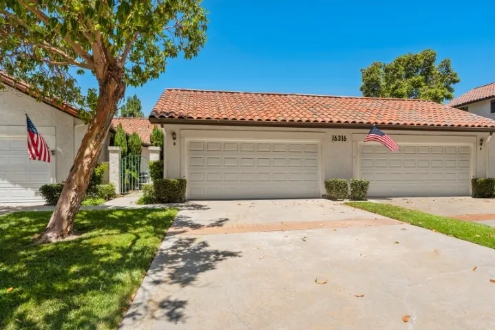 16316 Avenida Venusto B, San Diego, California 92128